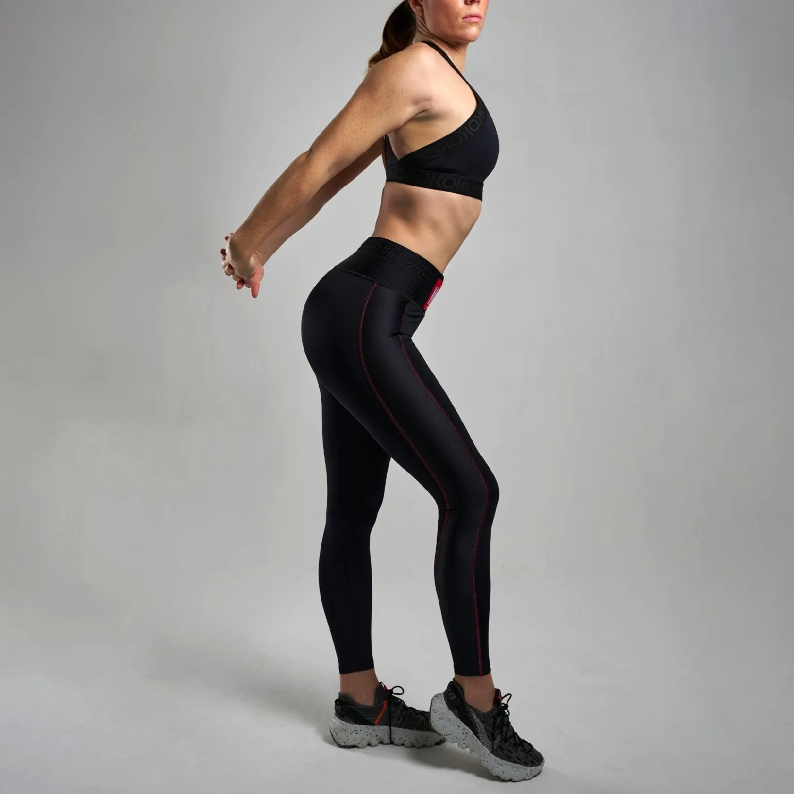 Contender Sport Bra in Black