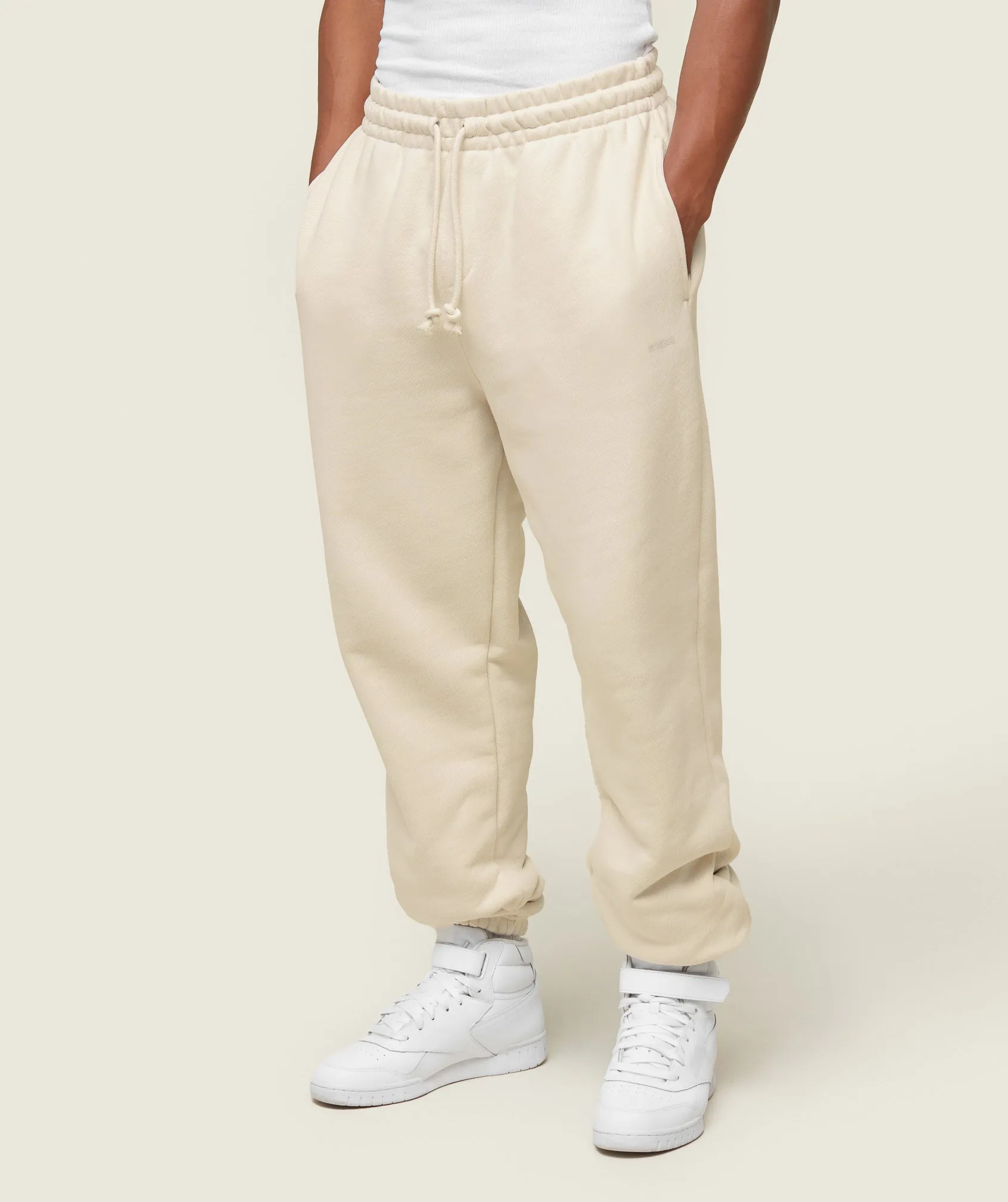 Gymshark everywear Relaxed Sweatpants - Oat White