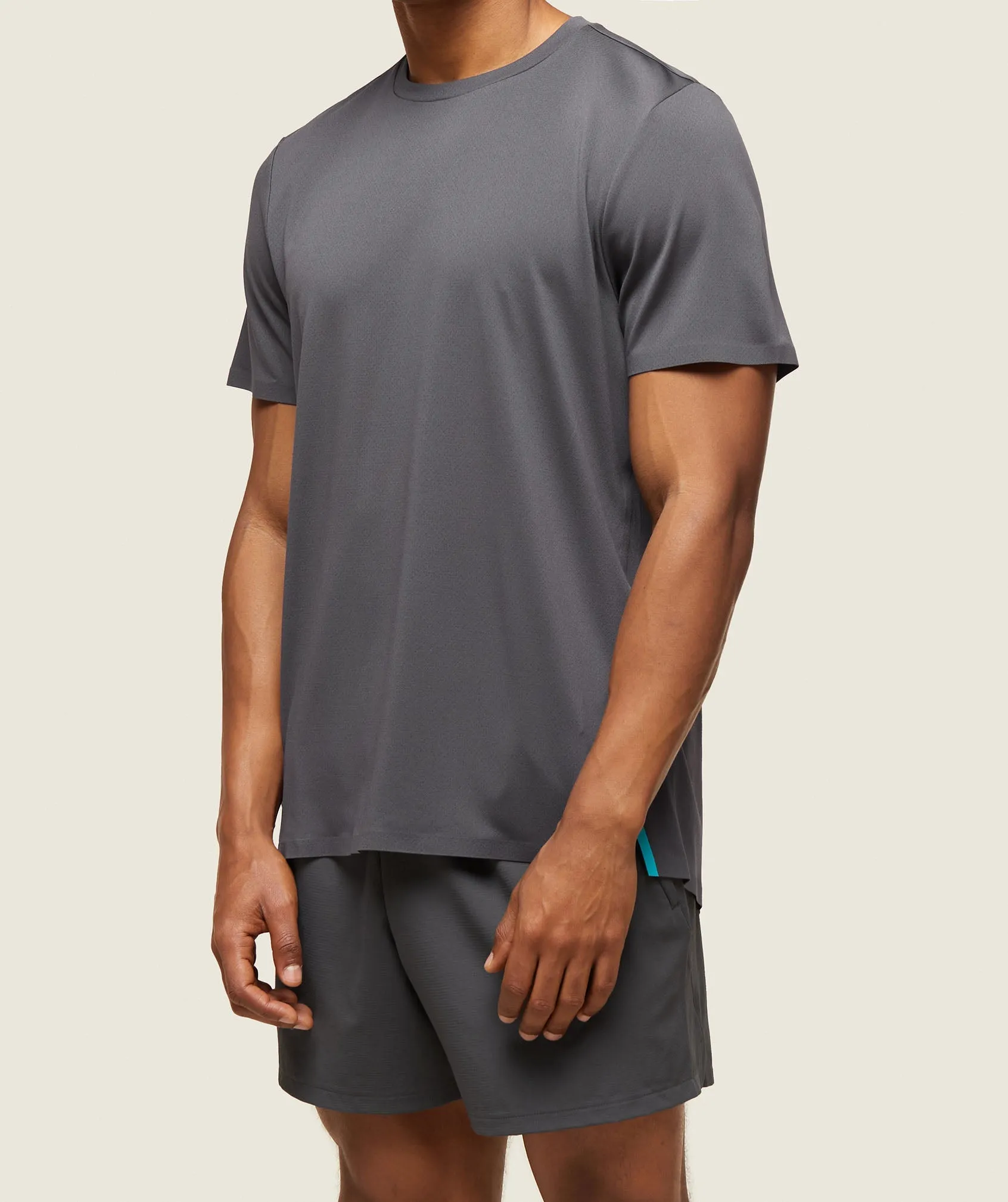 Gymshark everywear Tech Tee - Onyx Grey