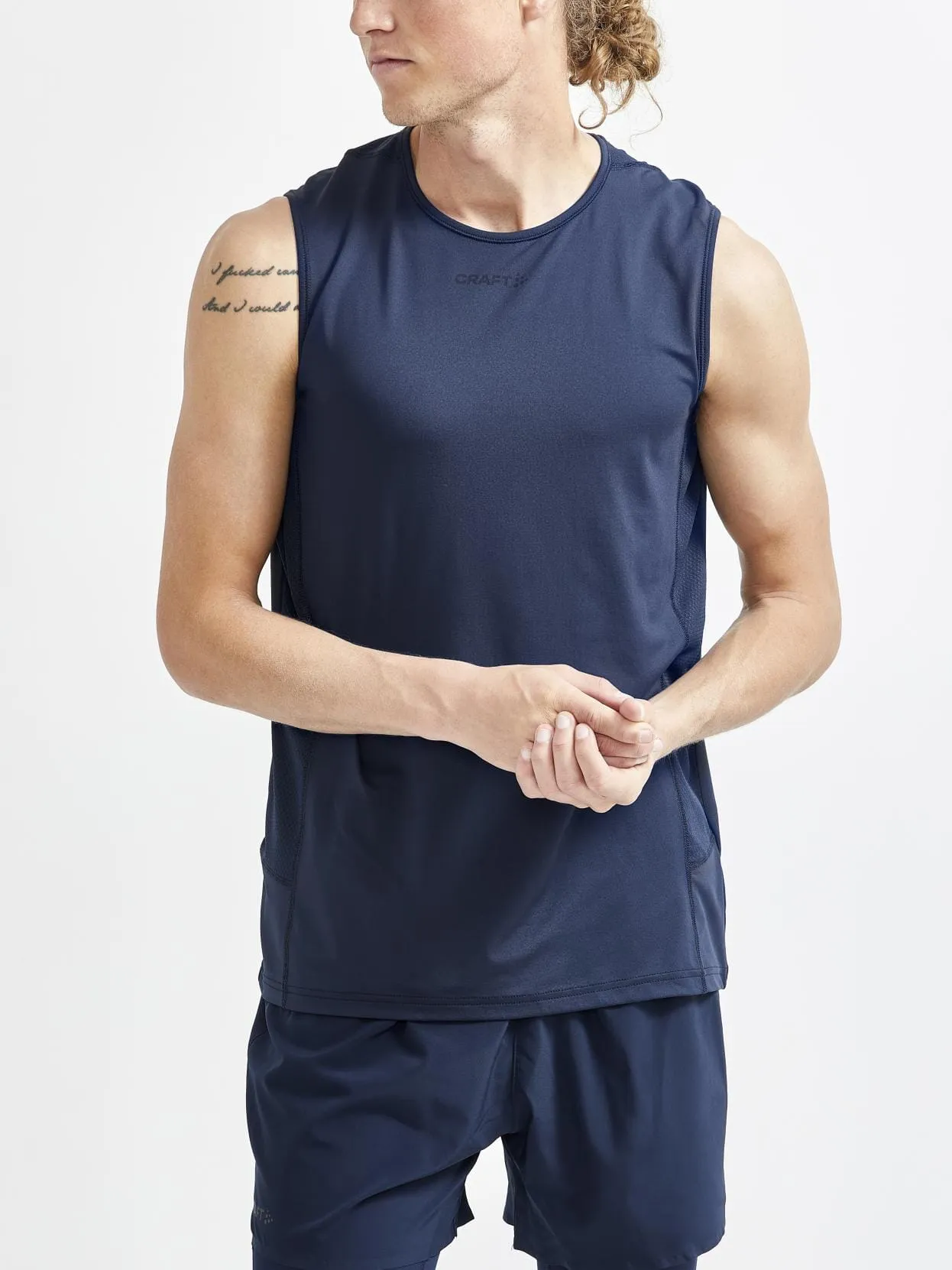 Men's ADV Essence Singlet Training Tee