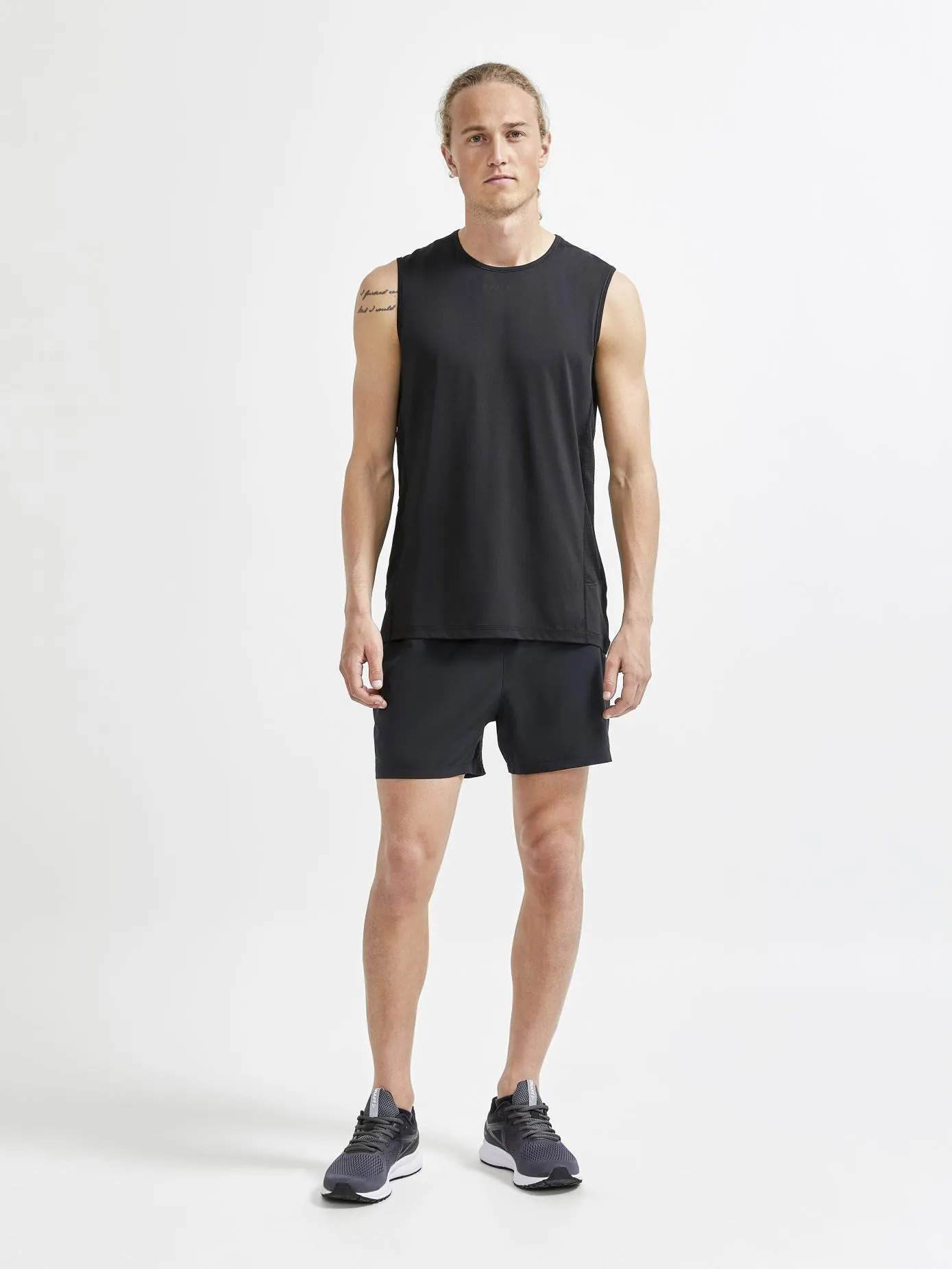 Men's ADV Essence Singlet Training Tee