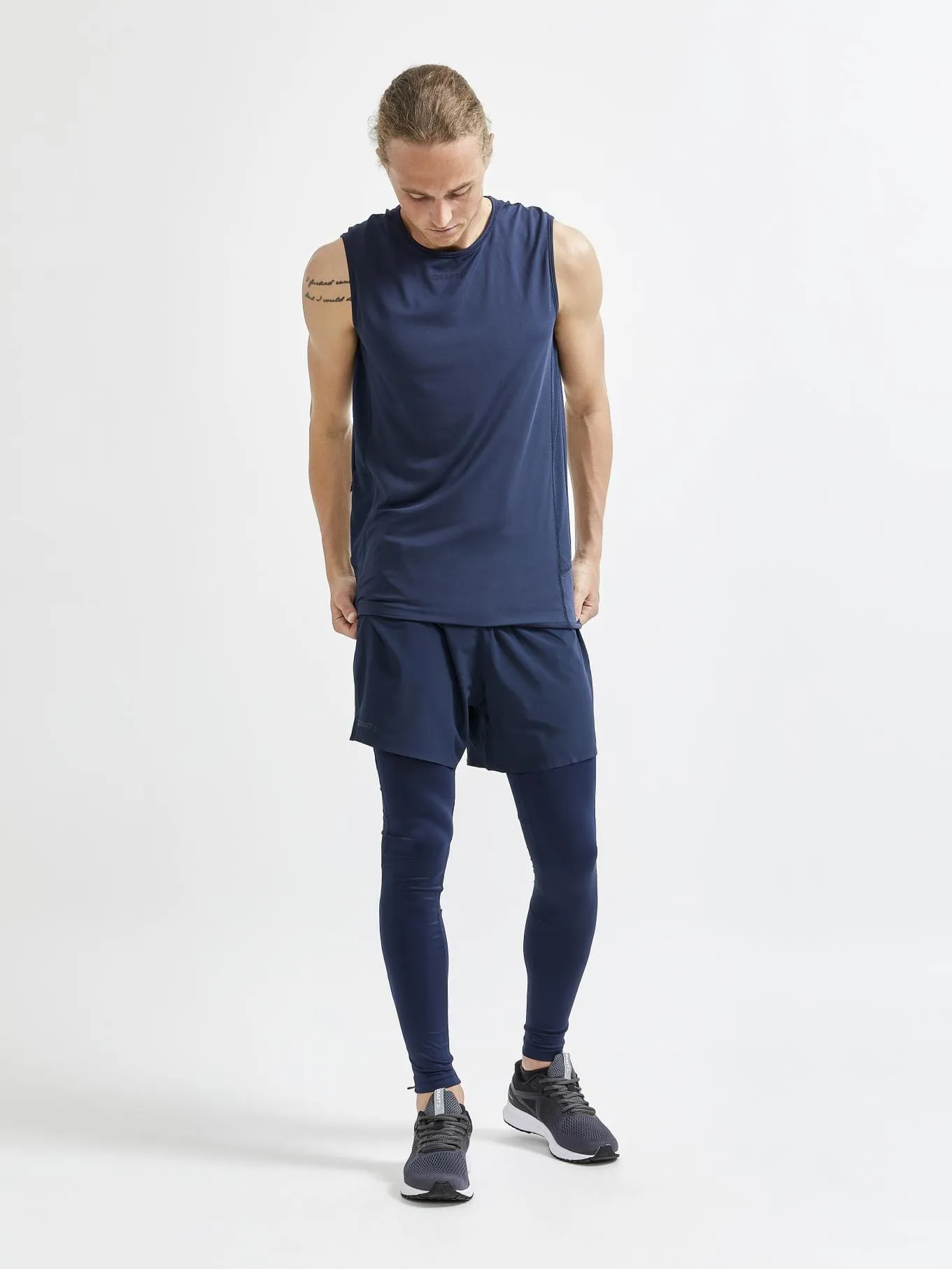 Men's ADV Essence Singlet Training Tee