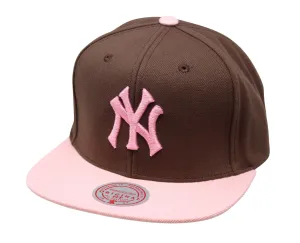 Mitchell & Ness Men's New York Yankees Neopolitan Coop Snapback Hat, Brown