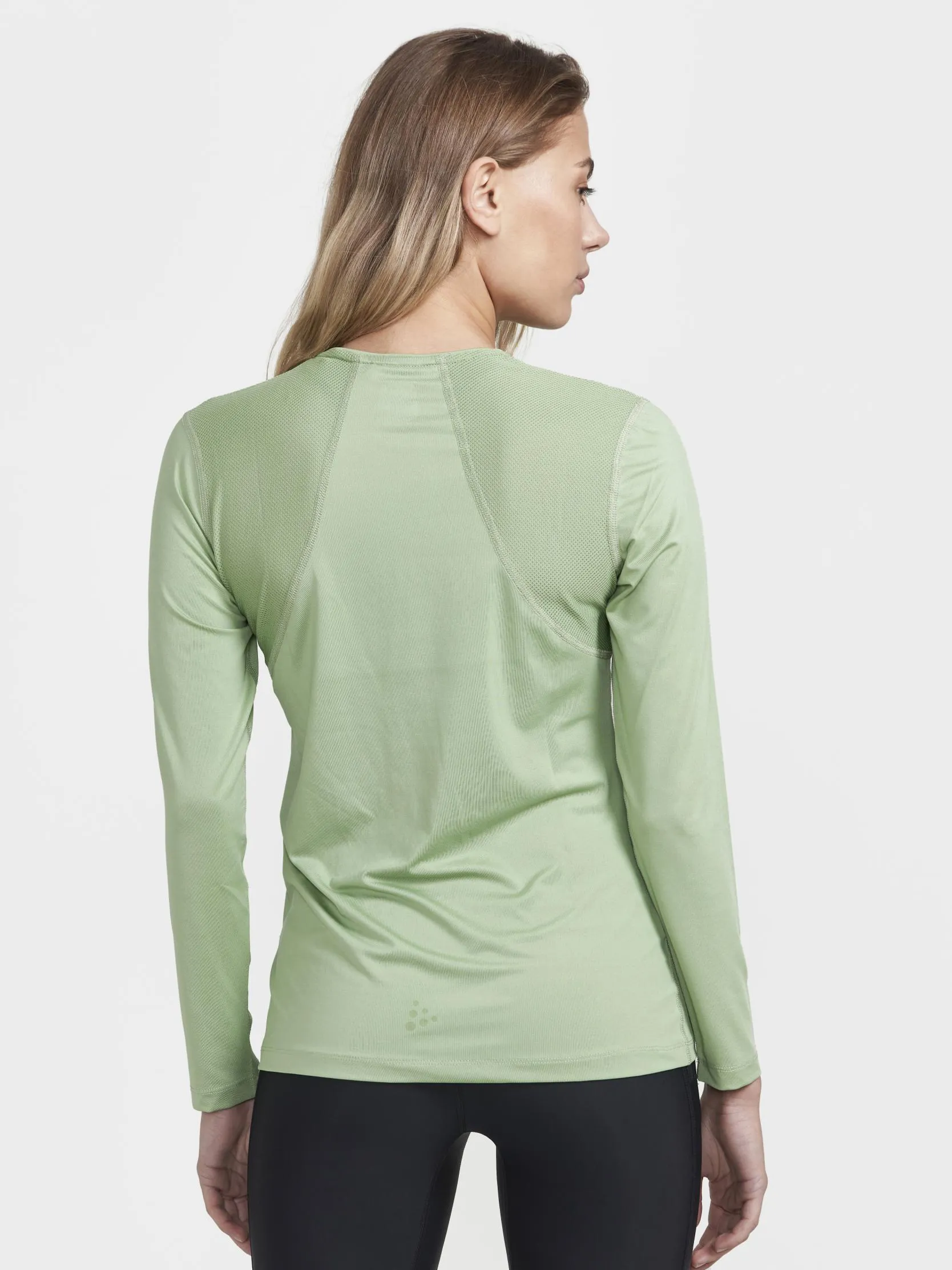 Women's ADV Essence Long Sleeve Training Tee